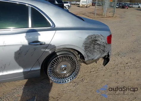 2016 Bentley Flying Spur V8 z USA, uszkodzony, nr VIN SCBET9ZA2G8054427